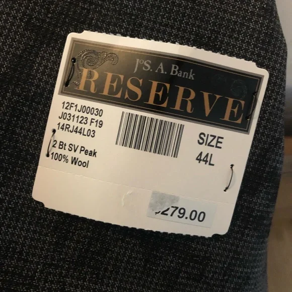 BF Deal: 44L Tuxedo Top - Picture 4 of 4